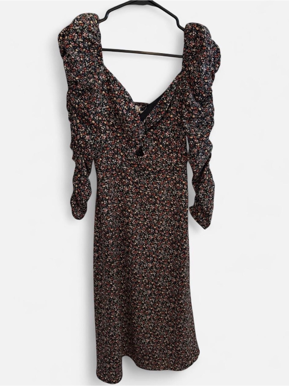 Astr Black Floral Puff-Sleeve Midi Dress